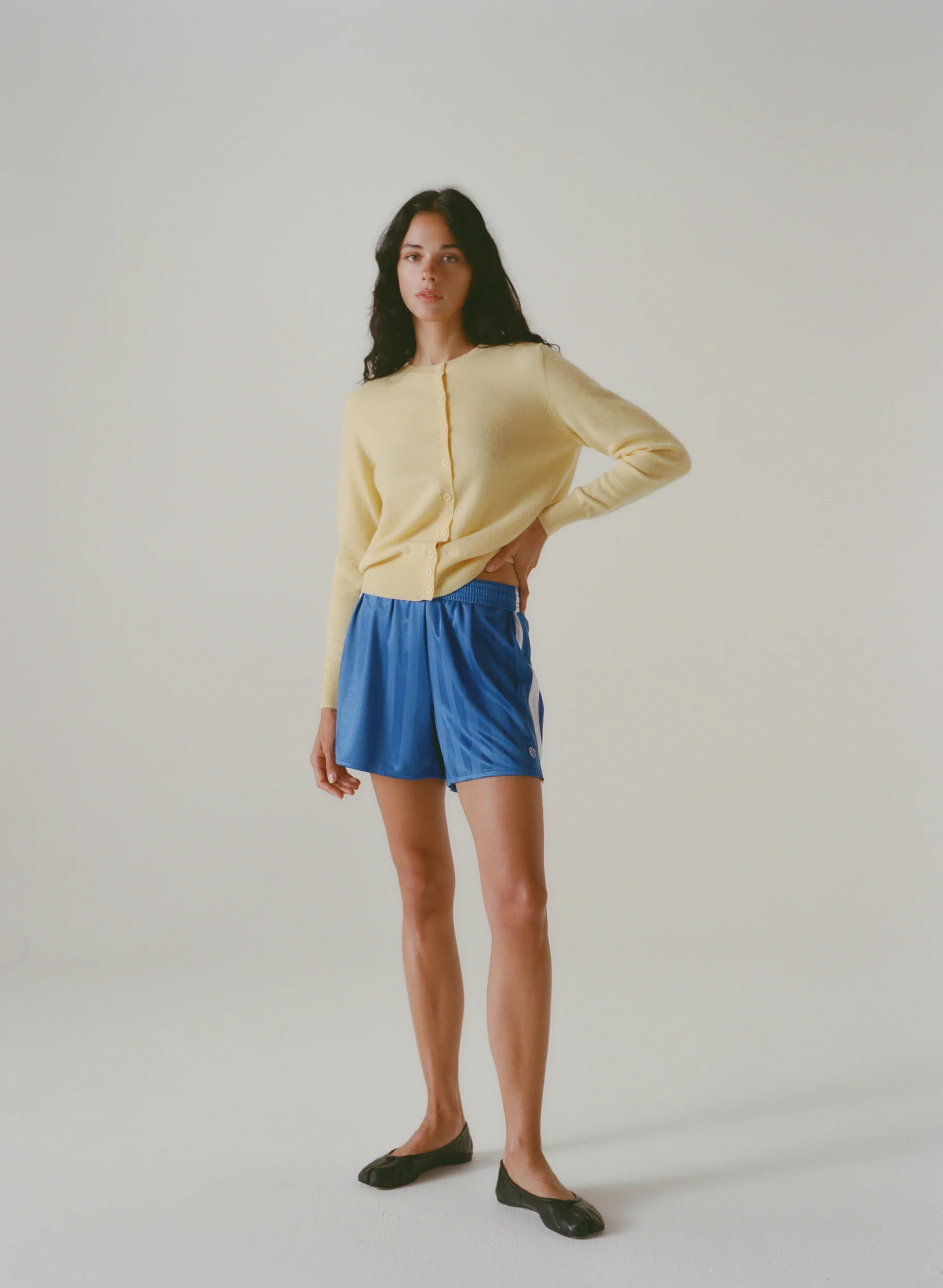 Women's Cashmere Cardigan - Image 15