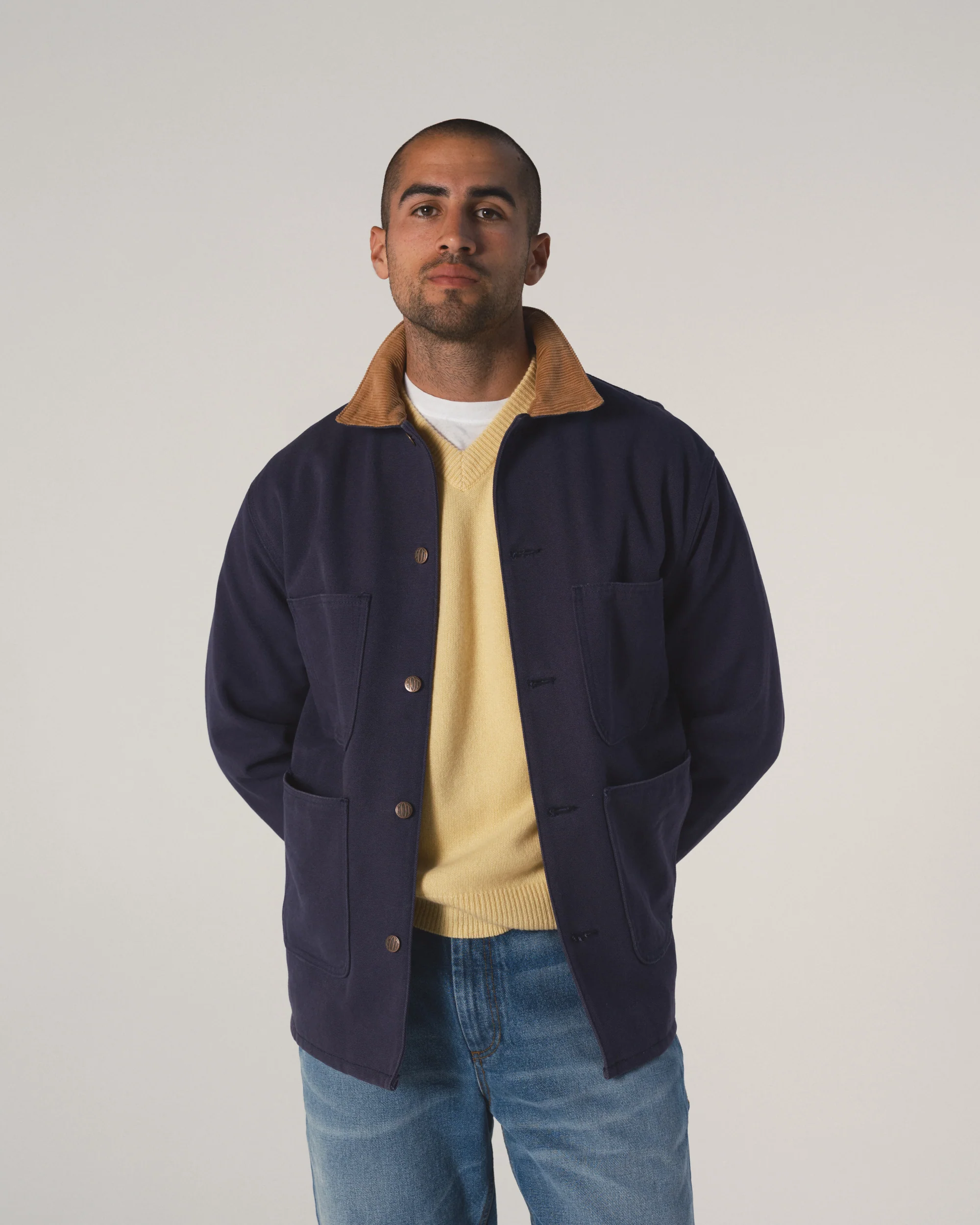 Cashmere V-Neck Knit - Image 19